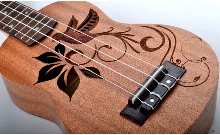 יוקללה סופרן QUEEN UK21-45D