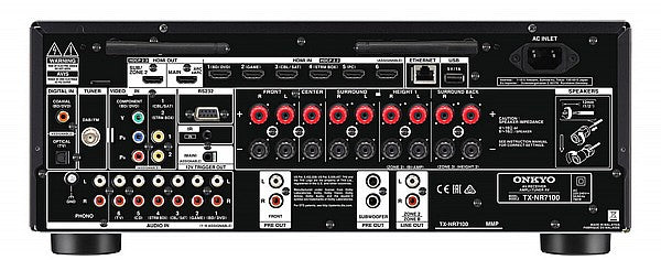 פאנל חיבורים אחורי של רסיבר Onkyo TX-NR7100 עם HDMI 2.1 ו-Dirac Live